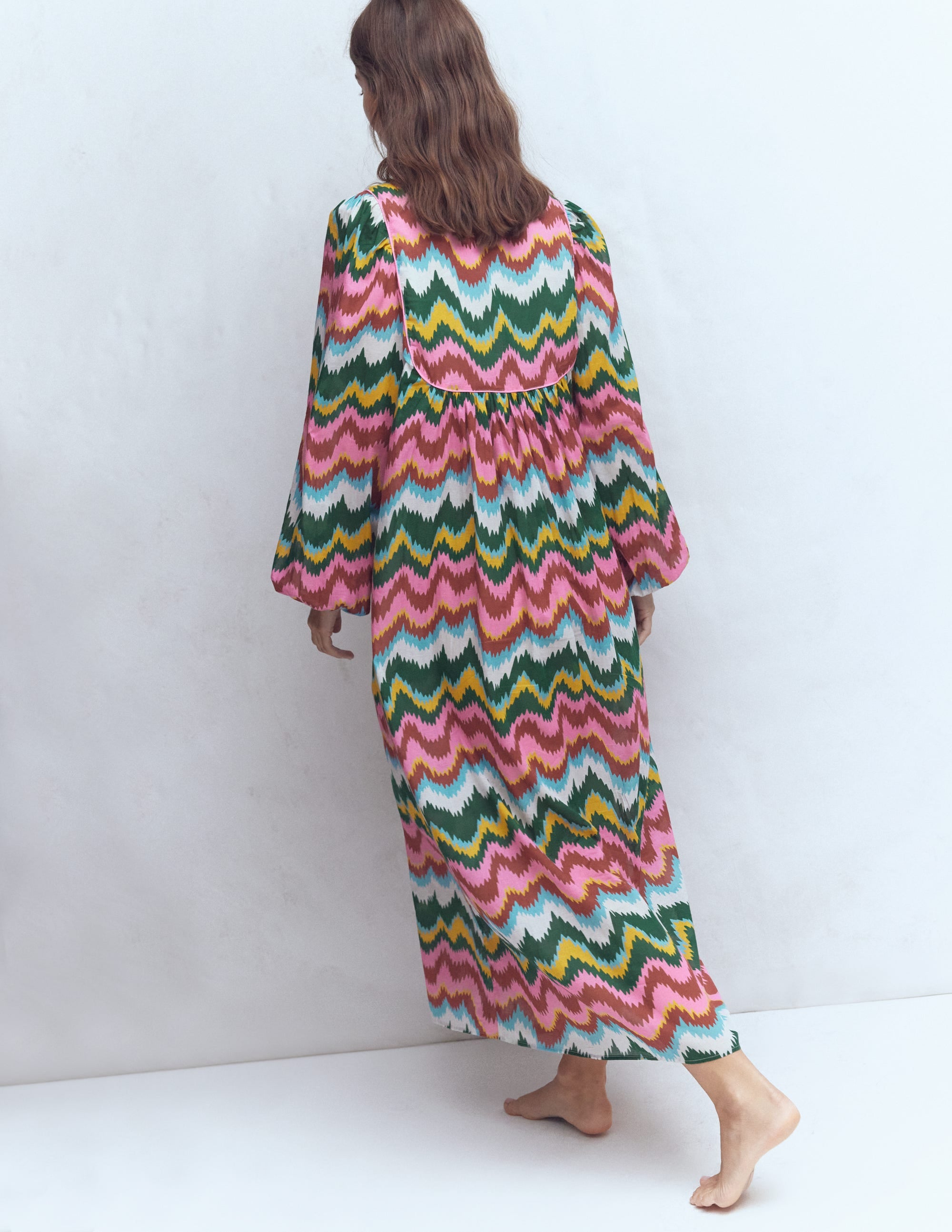Boho-Kaftan mit Bindeband am Ausschnitt-Bunt, Zickzack-Welle - Image 3