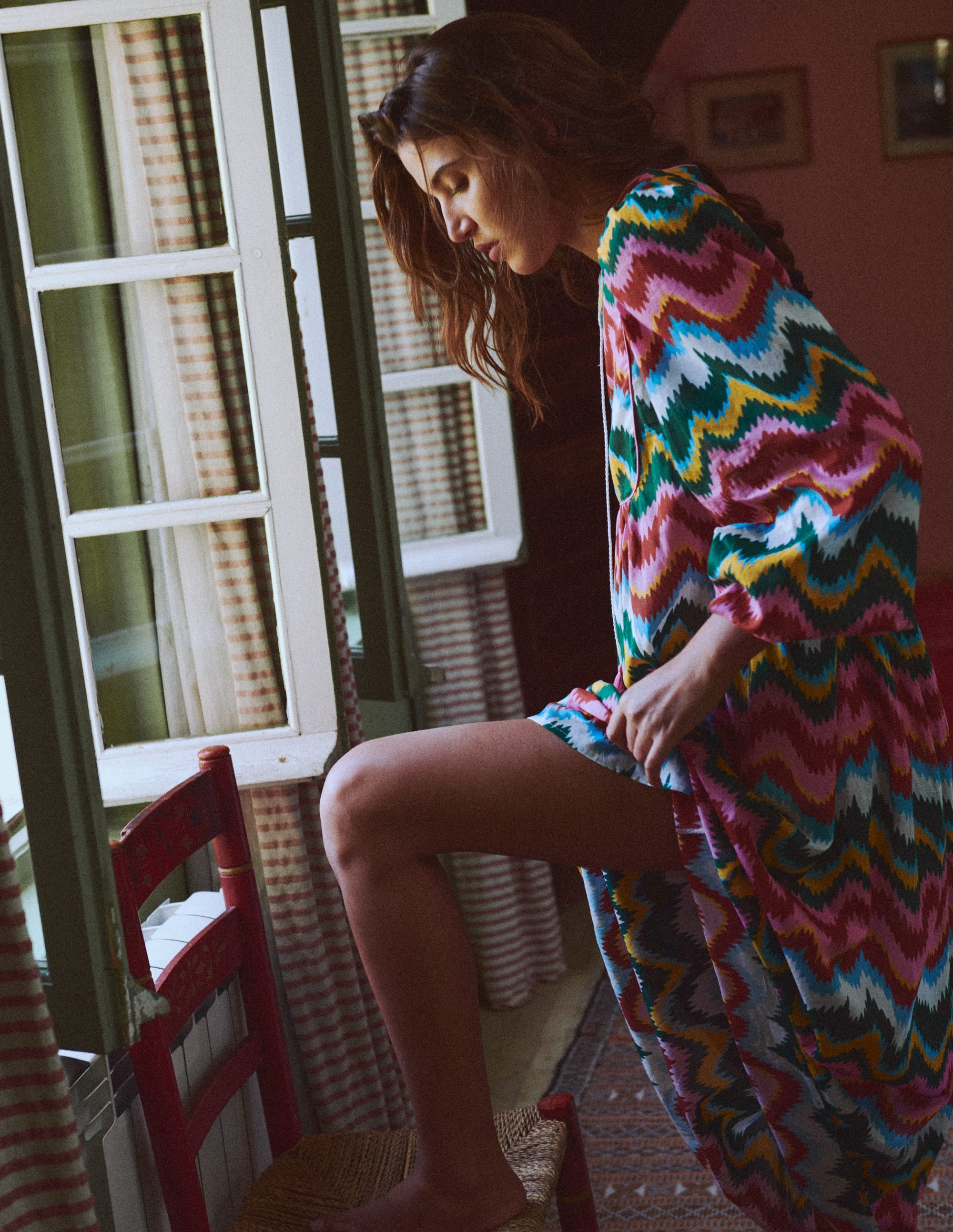 Boho-Kaftan mit Bindeband am Ausschnitt-Bunt, Zickzack-Welle - Image 6