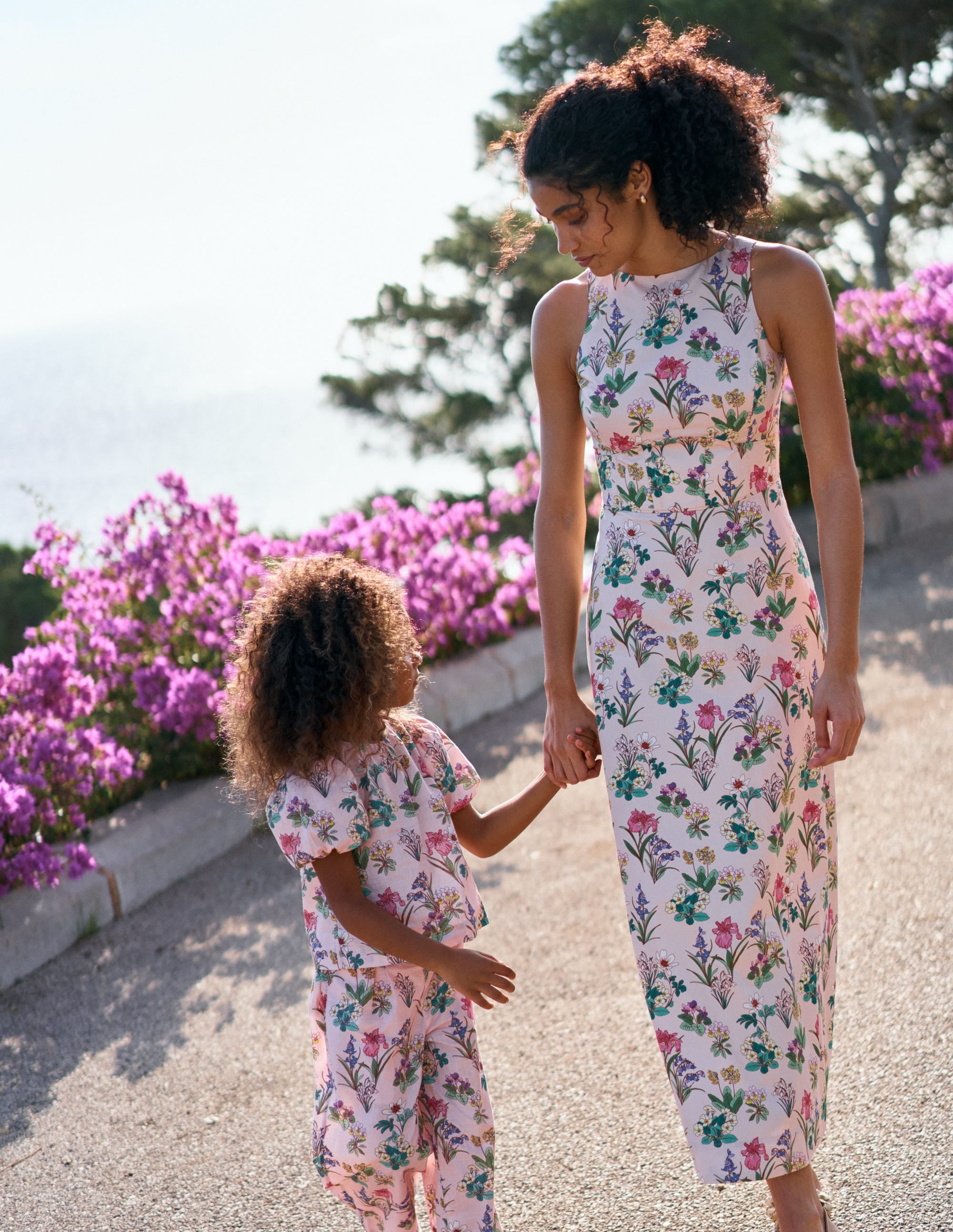 Robe longue Silvia avec corsage à baleines-Rose français, motif Delicate Blossom - Image 6
