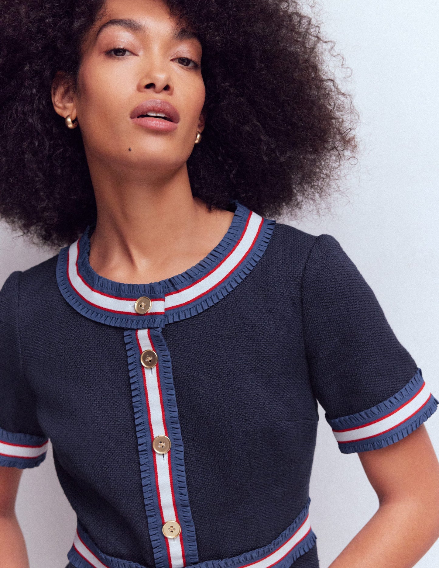 Vittoria Kurzes Kleid mit Knöpfen-Marineblau Ripsbandbesatz