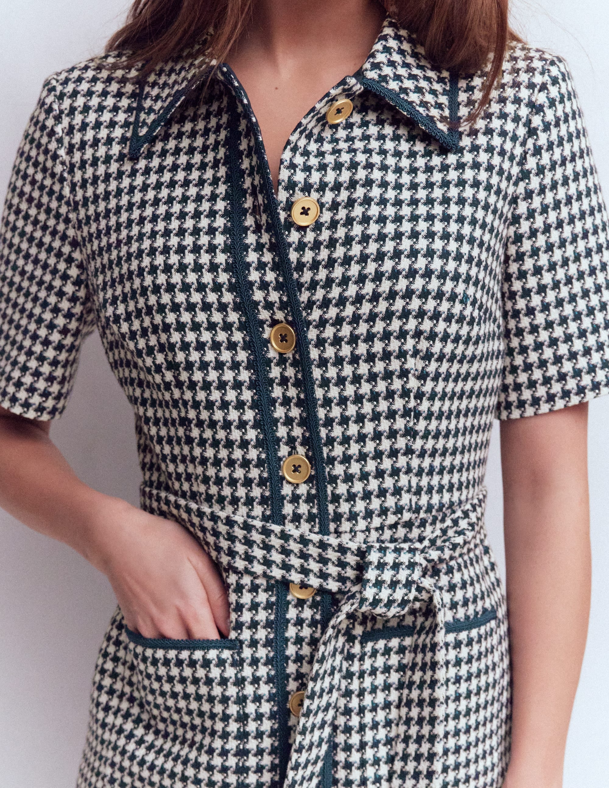 Loren Kurzes Kleid mit Besatz-Marineblau Hahnentrittmuster - Image 2