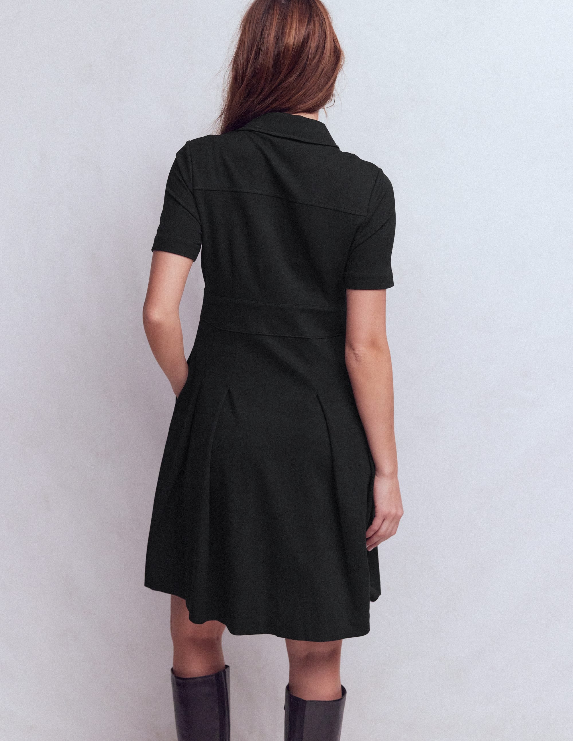Bridget Kurzes Ponte-Kleid-Schwarz - Image 4
