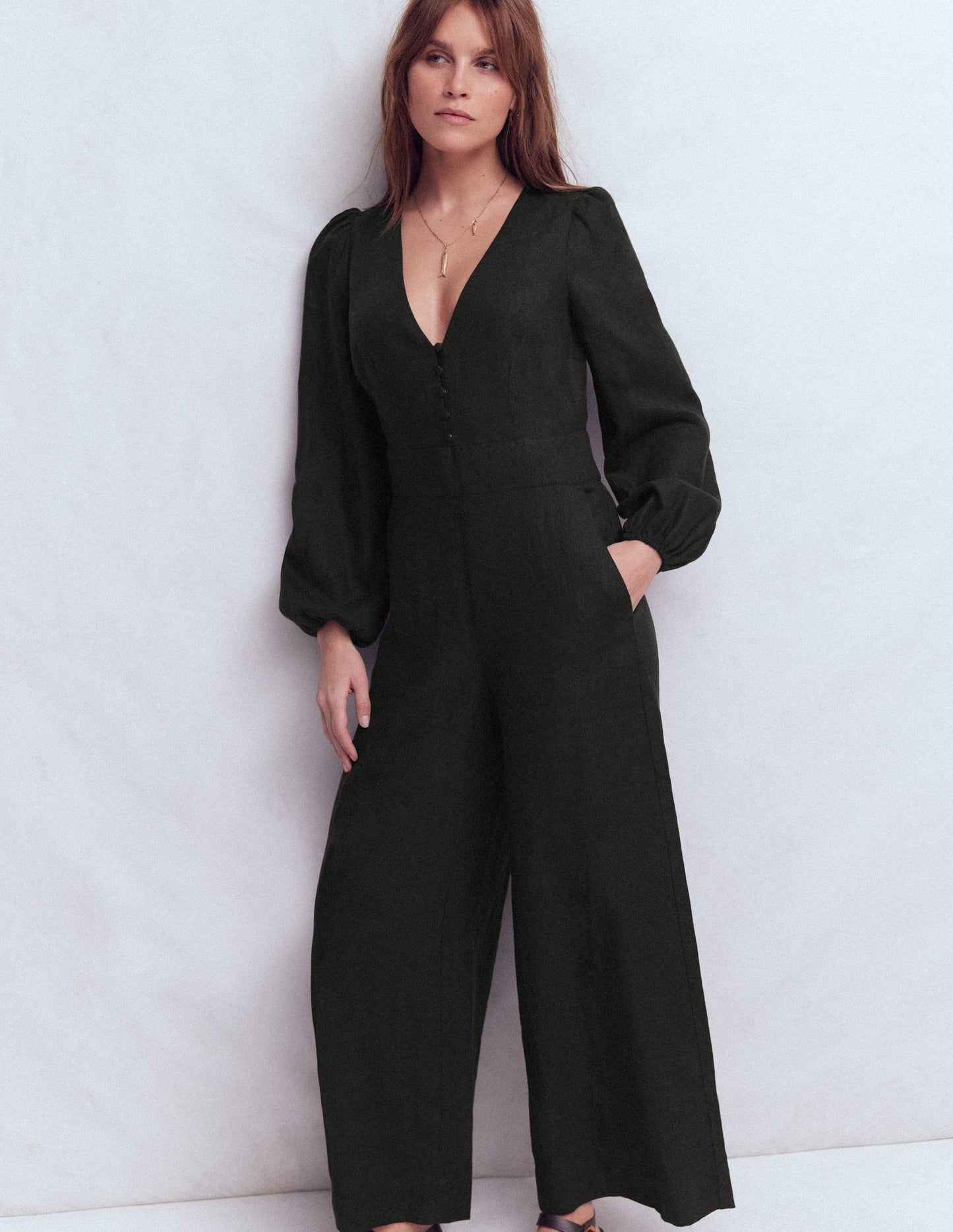 Lola Leinen-Jumpsuit-Schwarz