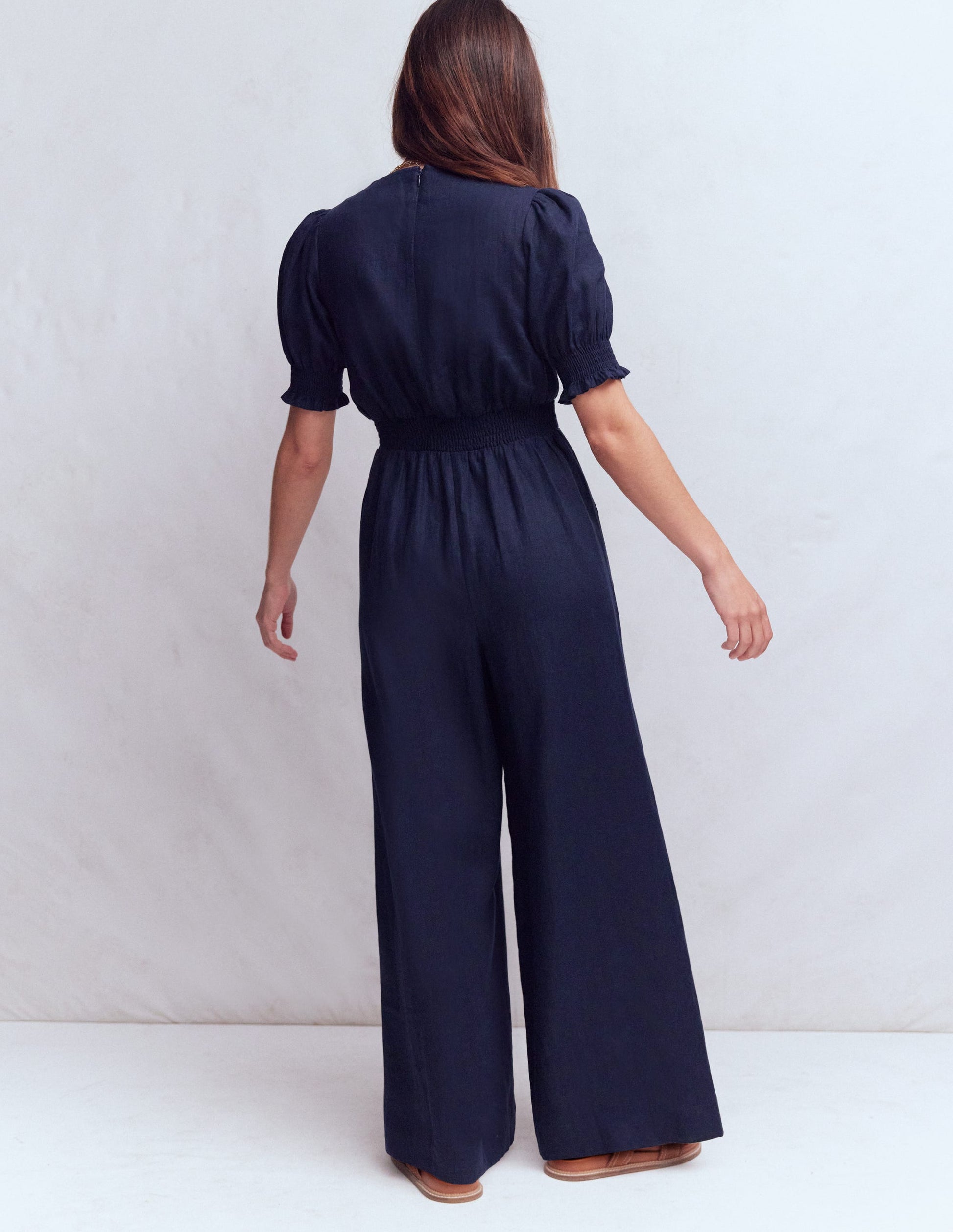 Anna Leinen-Jumpsuit-Marineblau-3