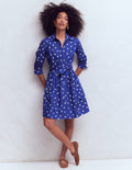 Alexa Langärmliges, kurzes Kleid-Leuchtendes Blau, Gemalte Tupfen