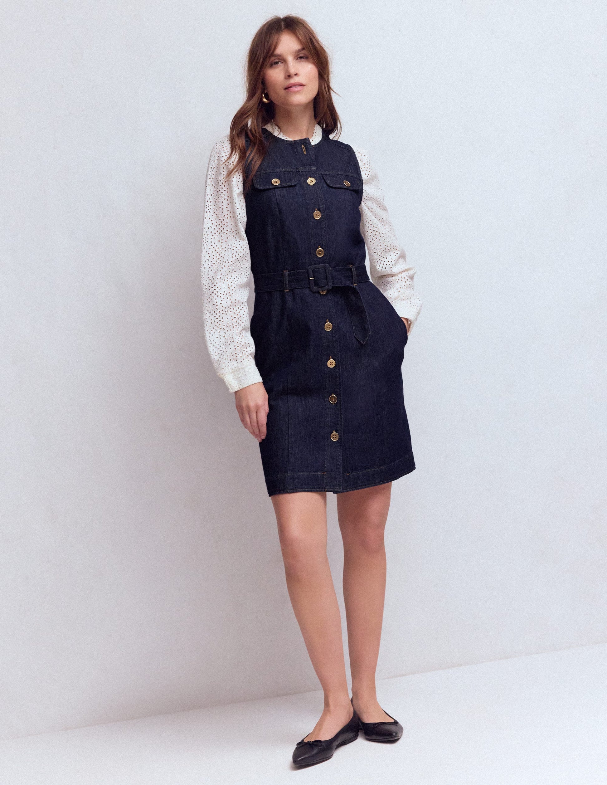 Kurzes Jeanskleid mit Goldknöpfen-Indigo-5