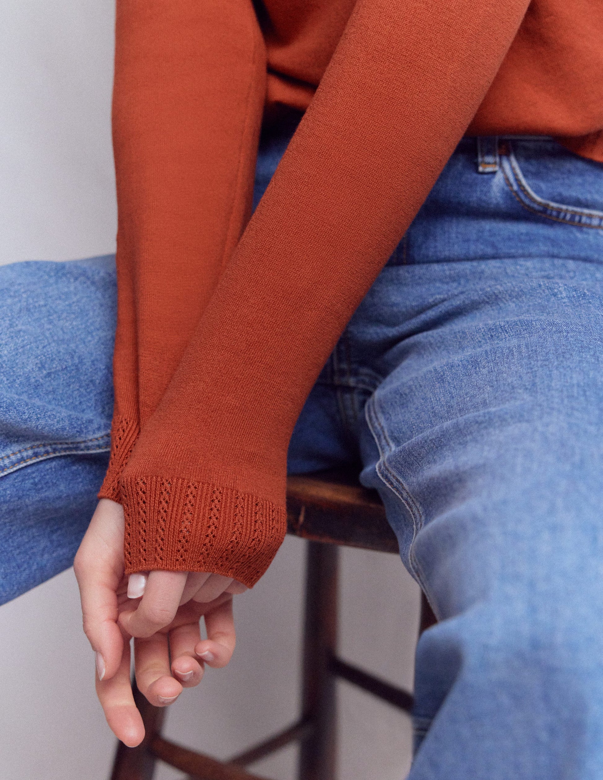 Emilia Baumwollpullover mit Rundhalsausschnitt-Kastanienbraun-4