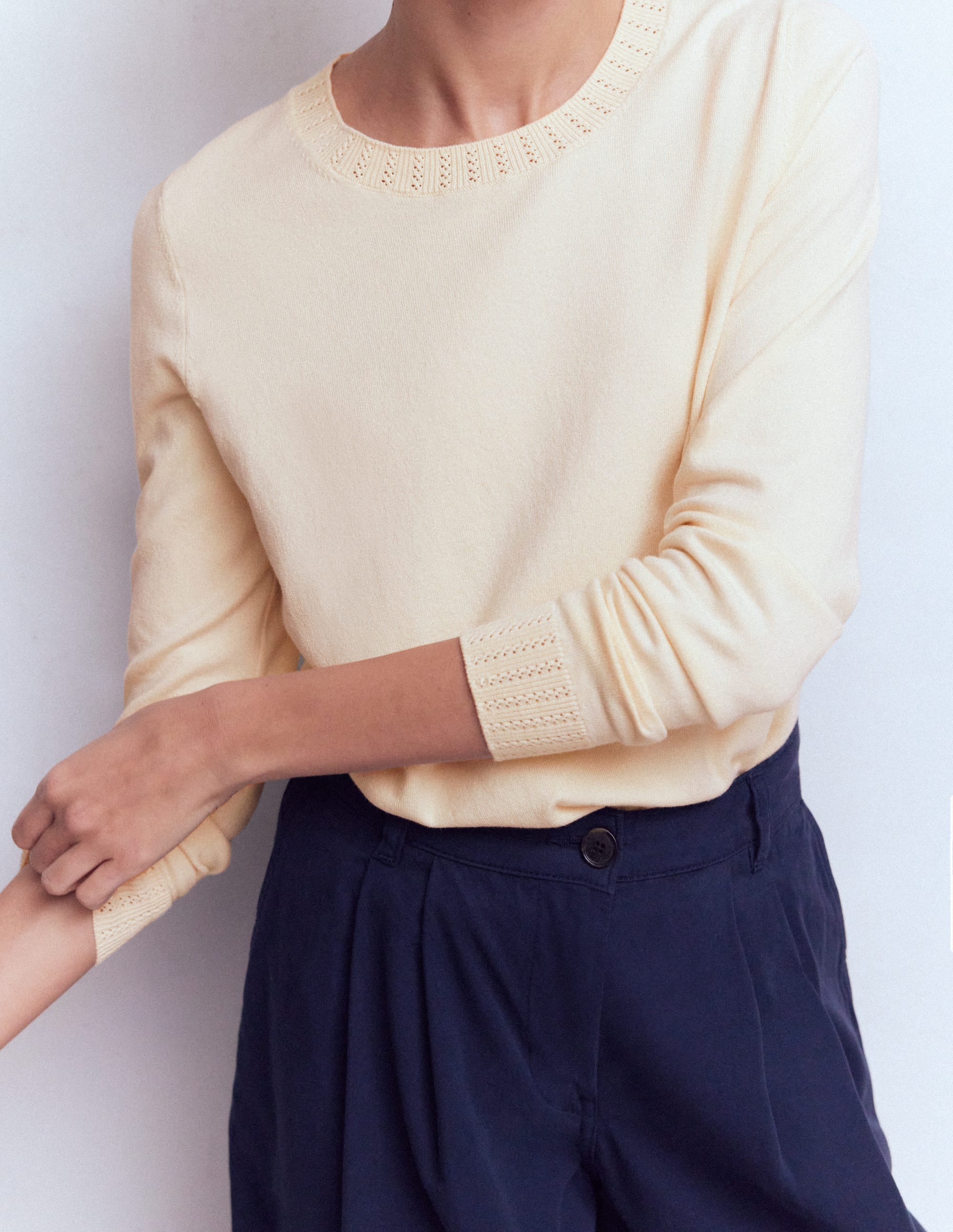 Emilia Baumwollpullover mit Rundhalsausschnitt-Warmes Naturweiß - Image 2