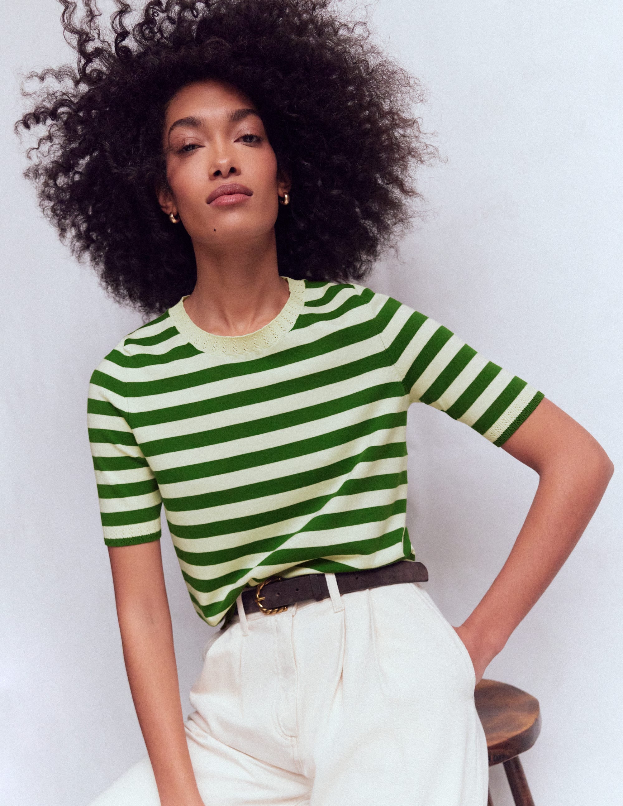 T-shirt col rond Emilia en coton-Rayé vert promenade/ivoire - Image 1