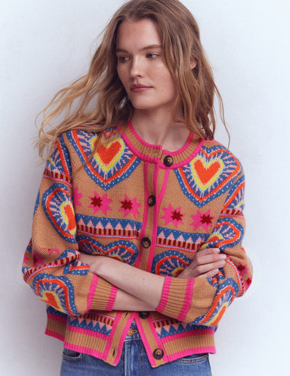 Abi Jacquard-Strickjacke-Kamelbraun Meliert, Herzen-2