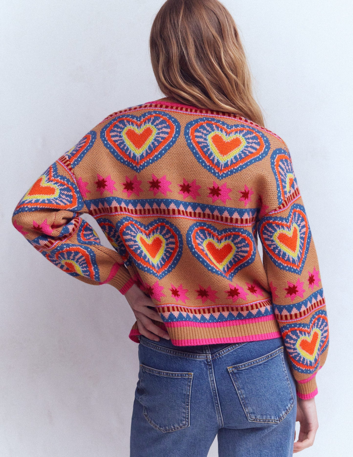 Abi Jacquard-Strickjacke-Kamelbraun Meliert, Herzen