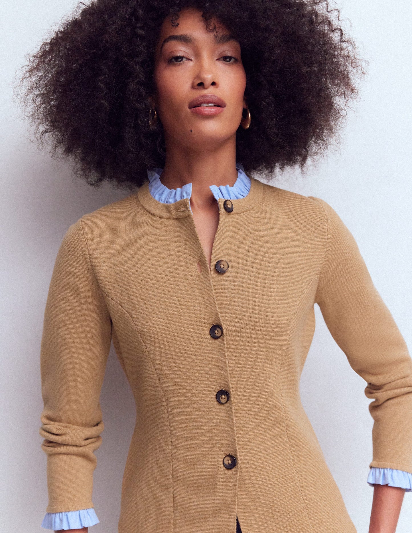 Joanna Taillierte Strickjacke-Camel Meliert