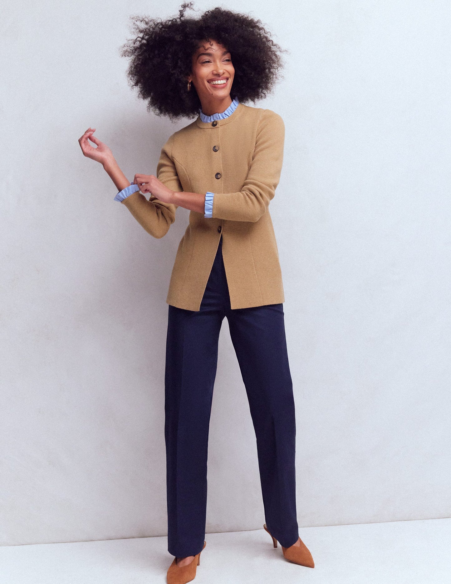 Joanna Taillierte Strickjacke-Camel Meliert