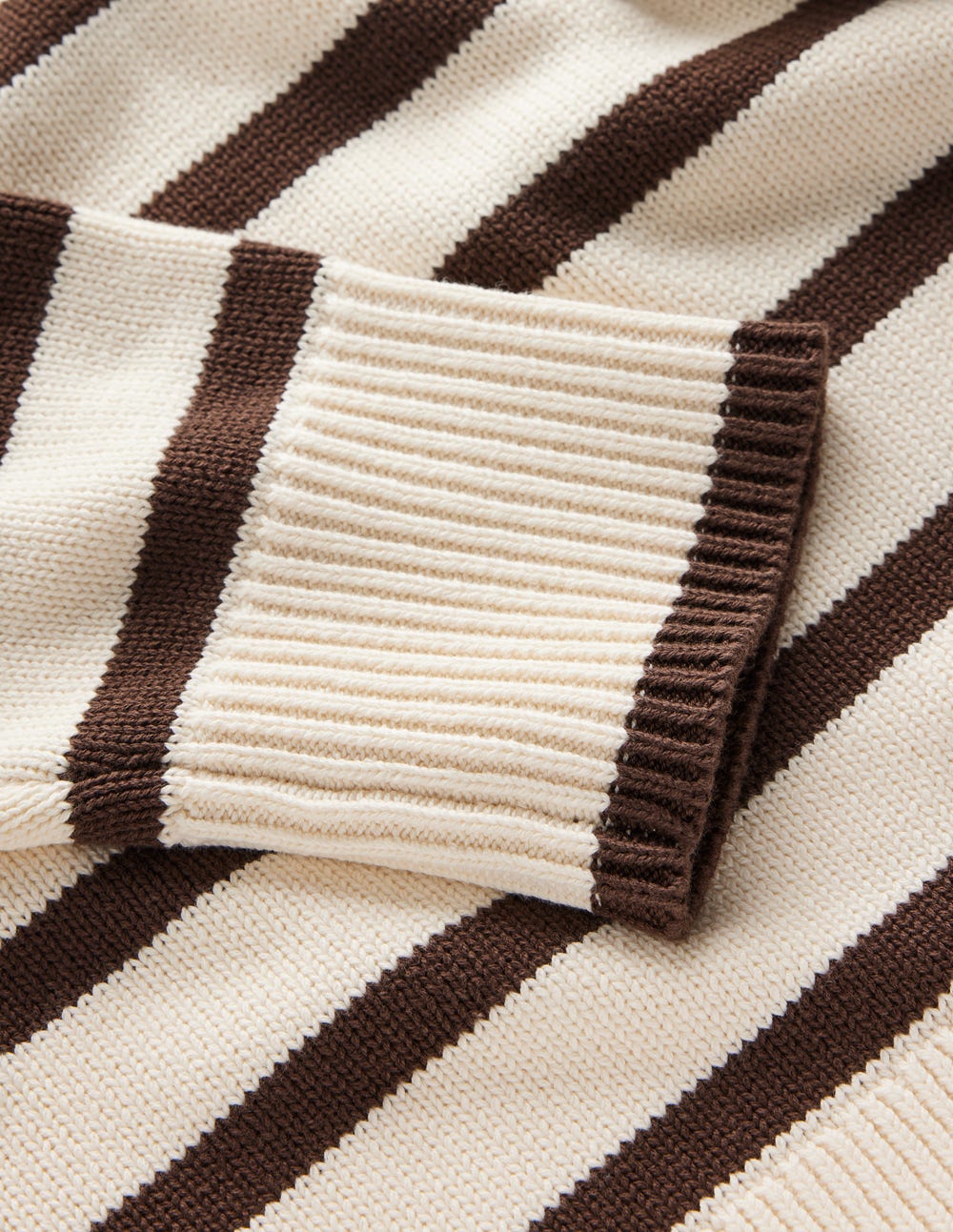 Lucy Lockerer Baumwollpullover-Naturweiß, Braun - Image 6