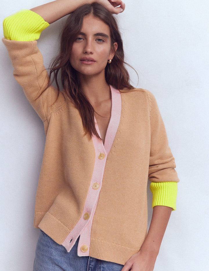 Lucy Lockere Strickjacke aus Baumwolle-Camel Meliert