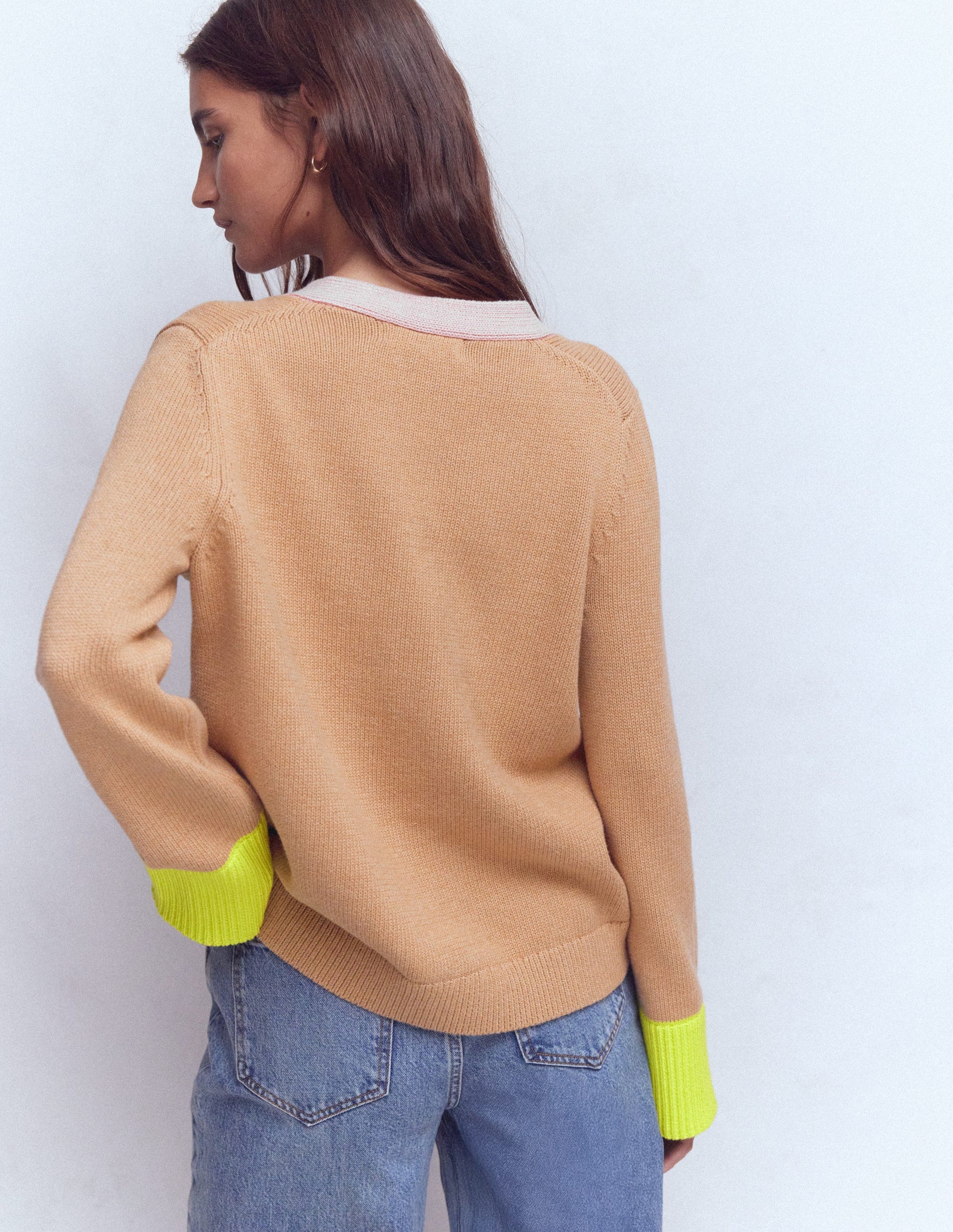 Lucy Lockere Strickjacke aus Baumwolle-Camel Meliert-3