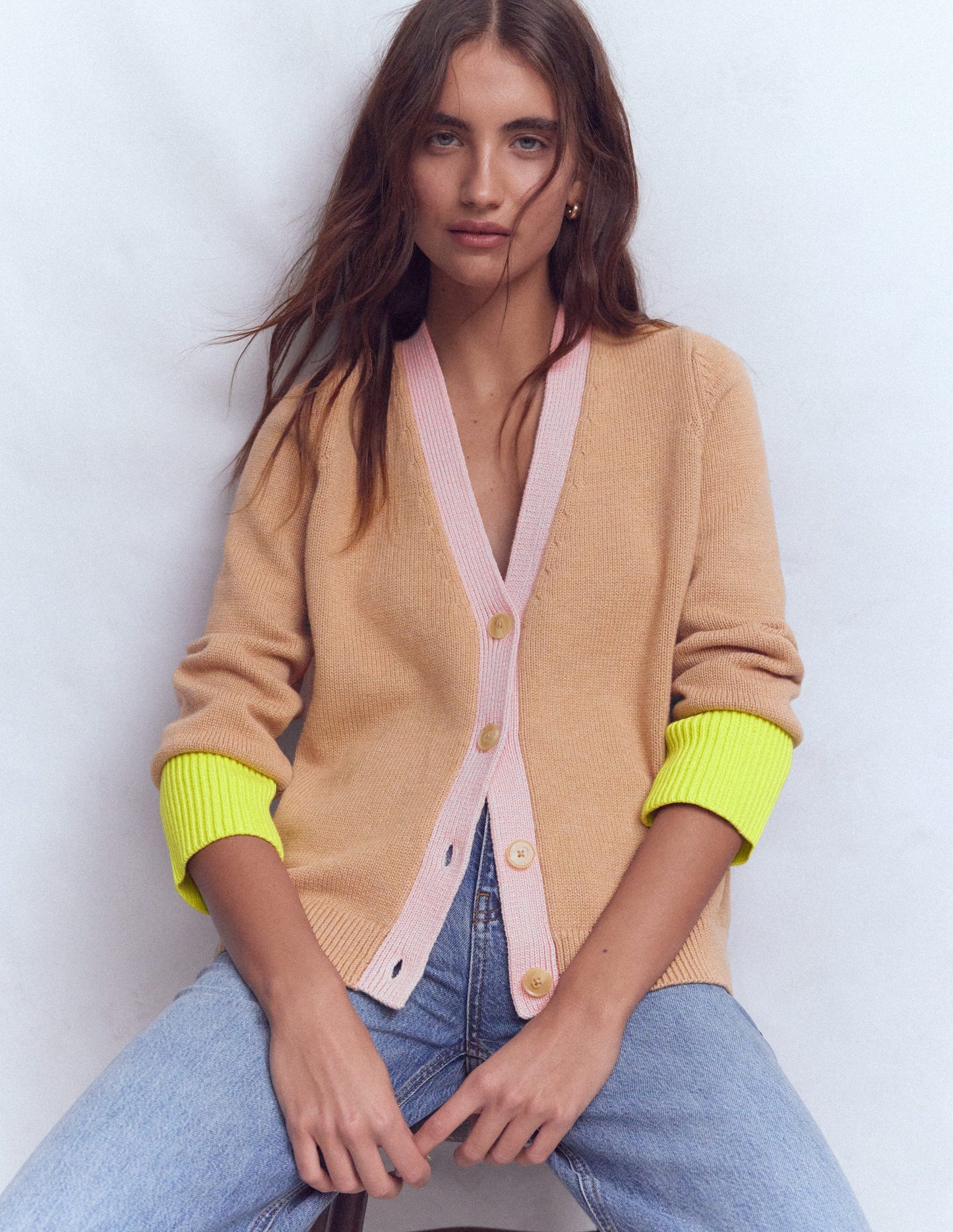 Lucy Lockere Strickjacke aus Baumwolle-Camel Meliert