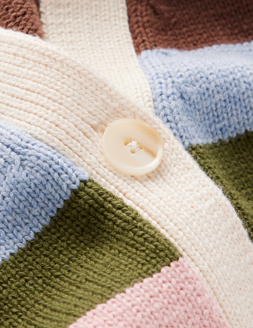 Lucy Lockere Strickjacke aus Baumwolle-Bunt Kuddelmuddel-8