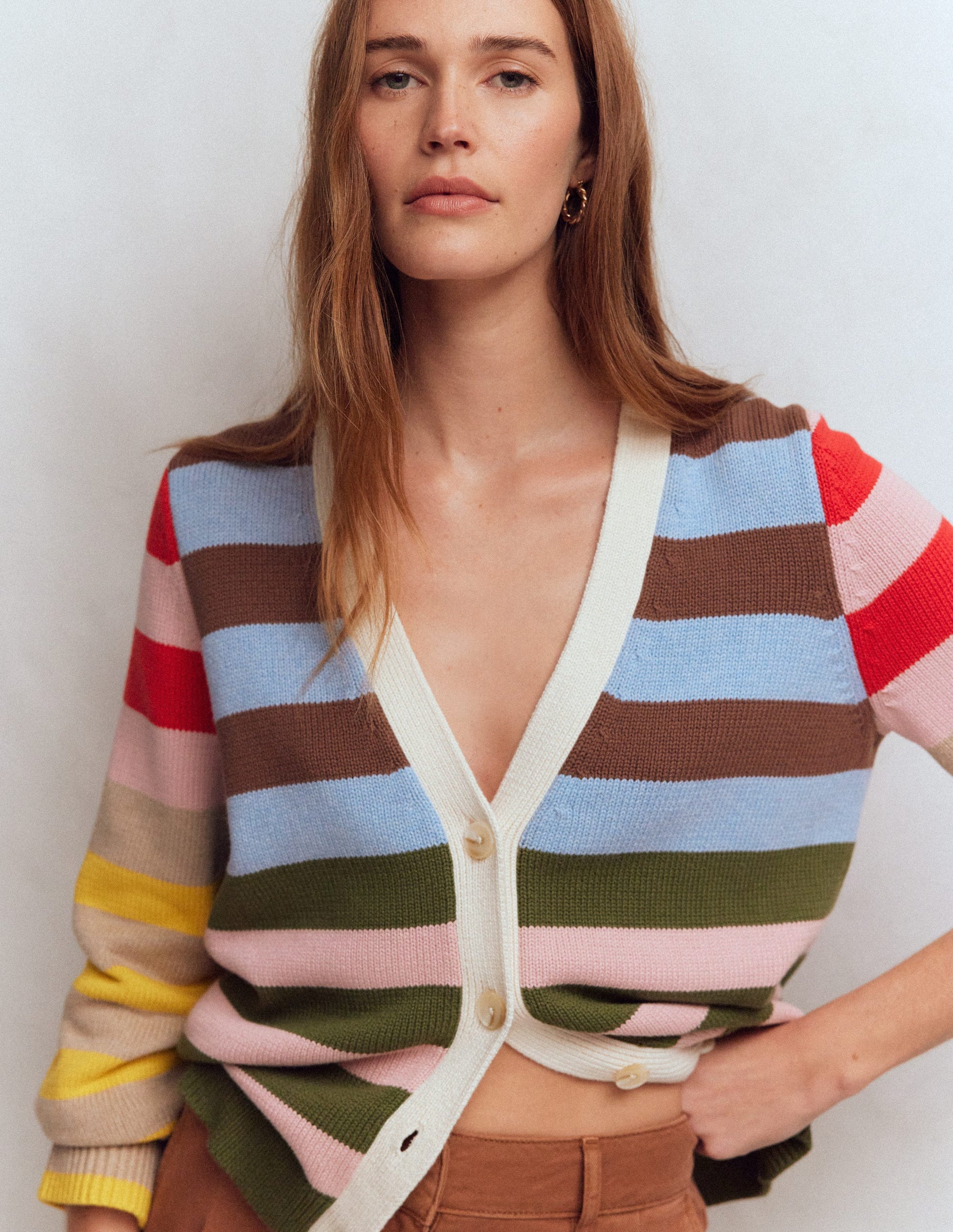 Lucy Lockere Strickjacke aus Baumwolle-Bunt Kuddelmuddel-2