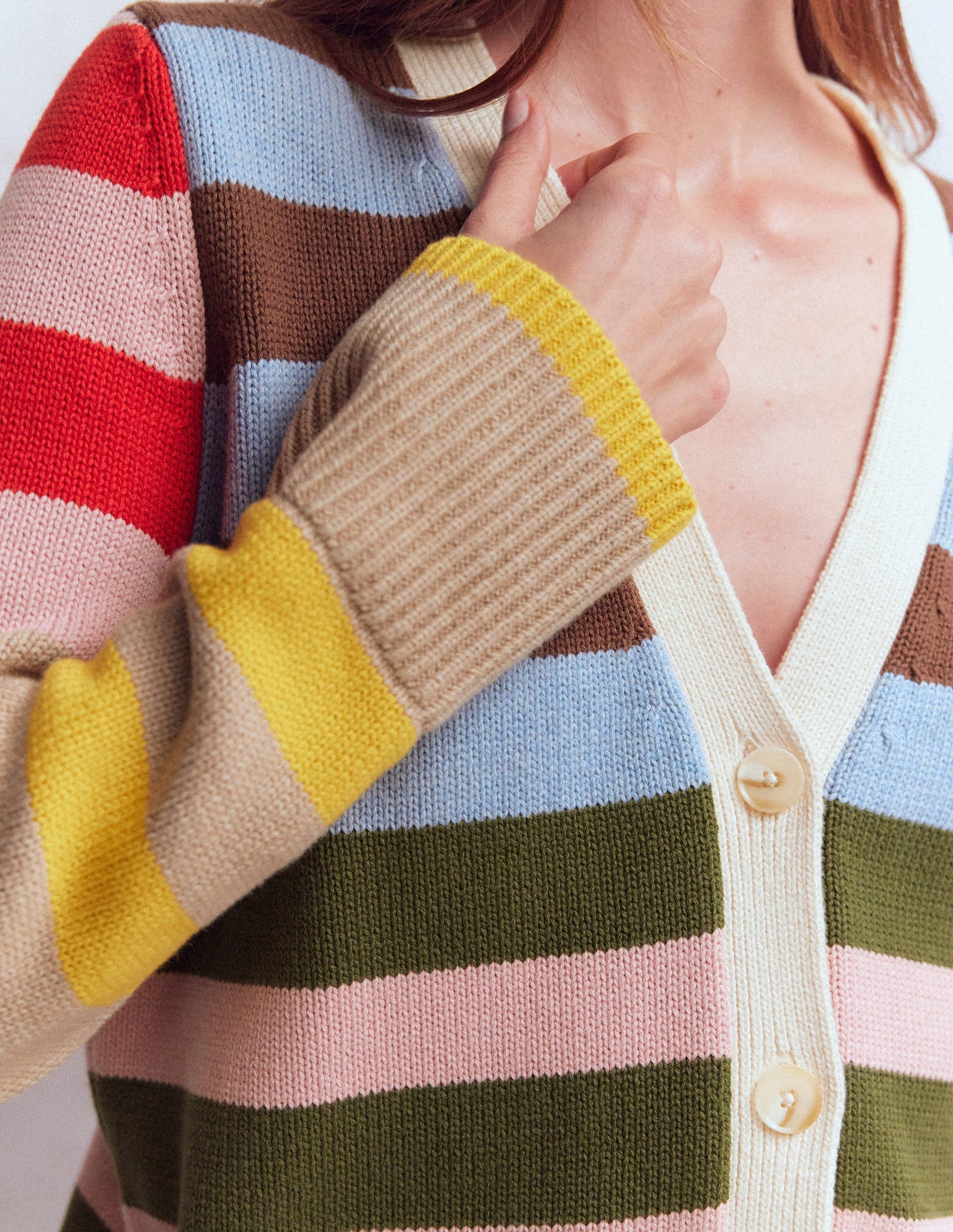 Lucy Lockere Strickjacke aus Baumwolle-Bunt Kuddelmuddel-3