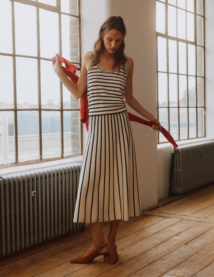 Liz Knitted Tank-Ivory, Navy