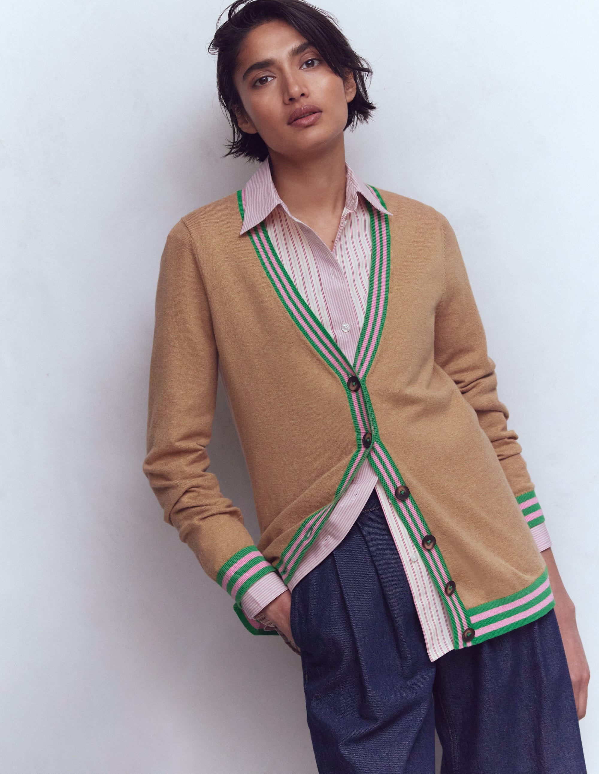 Lange Strickjacke mit V-Ausschnitt-Camel Meliert - Image 6