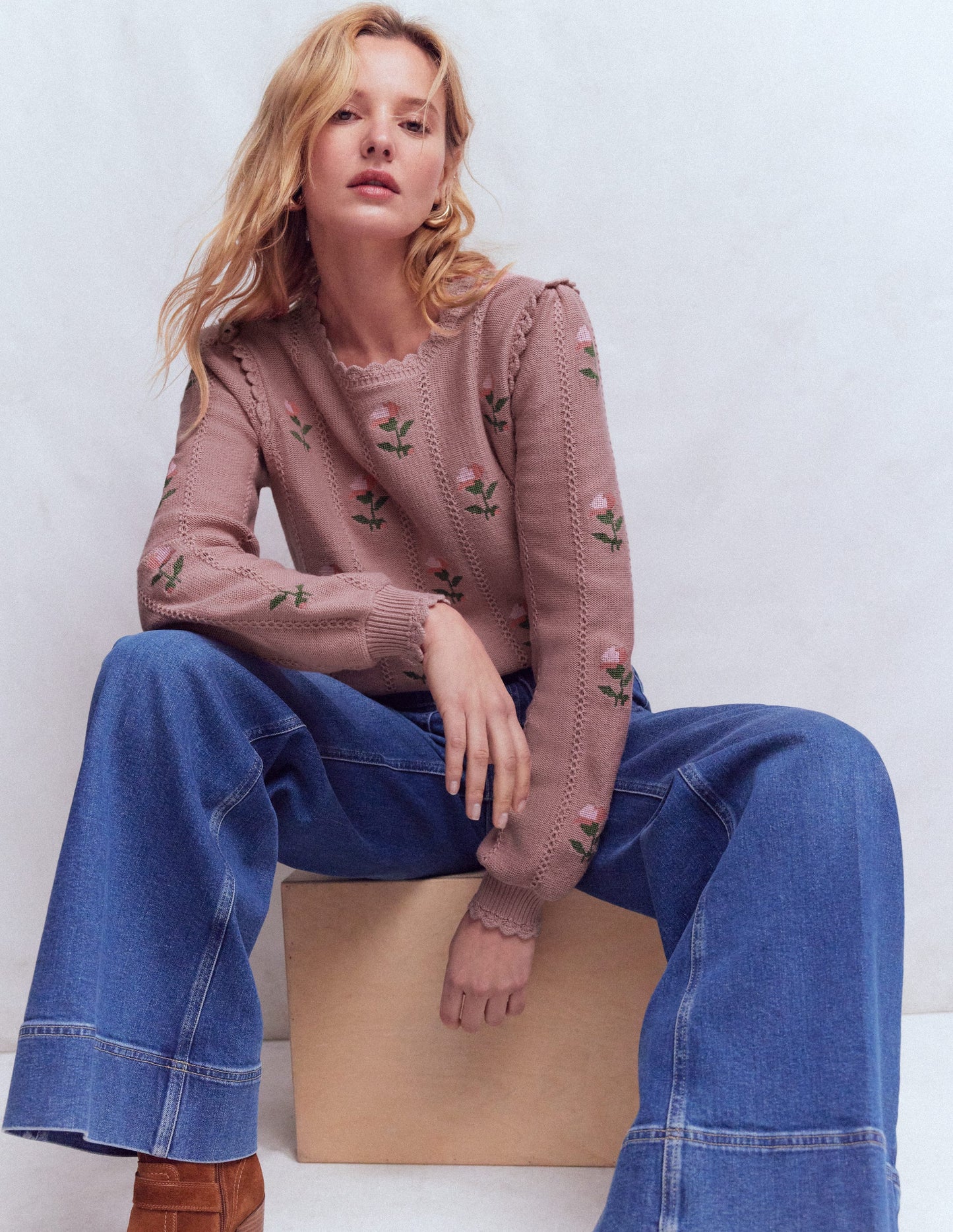 Pull Valeria à détails crochet-Rose, broderie