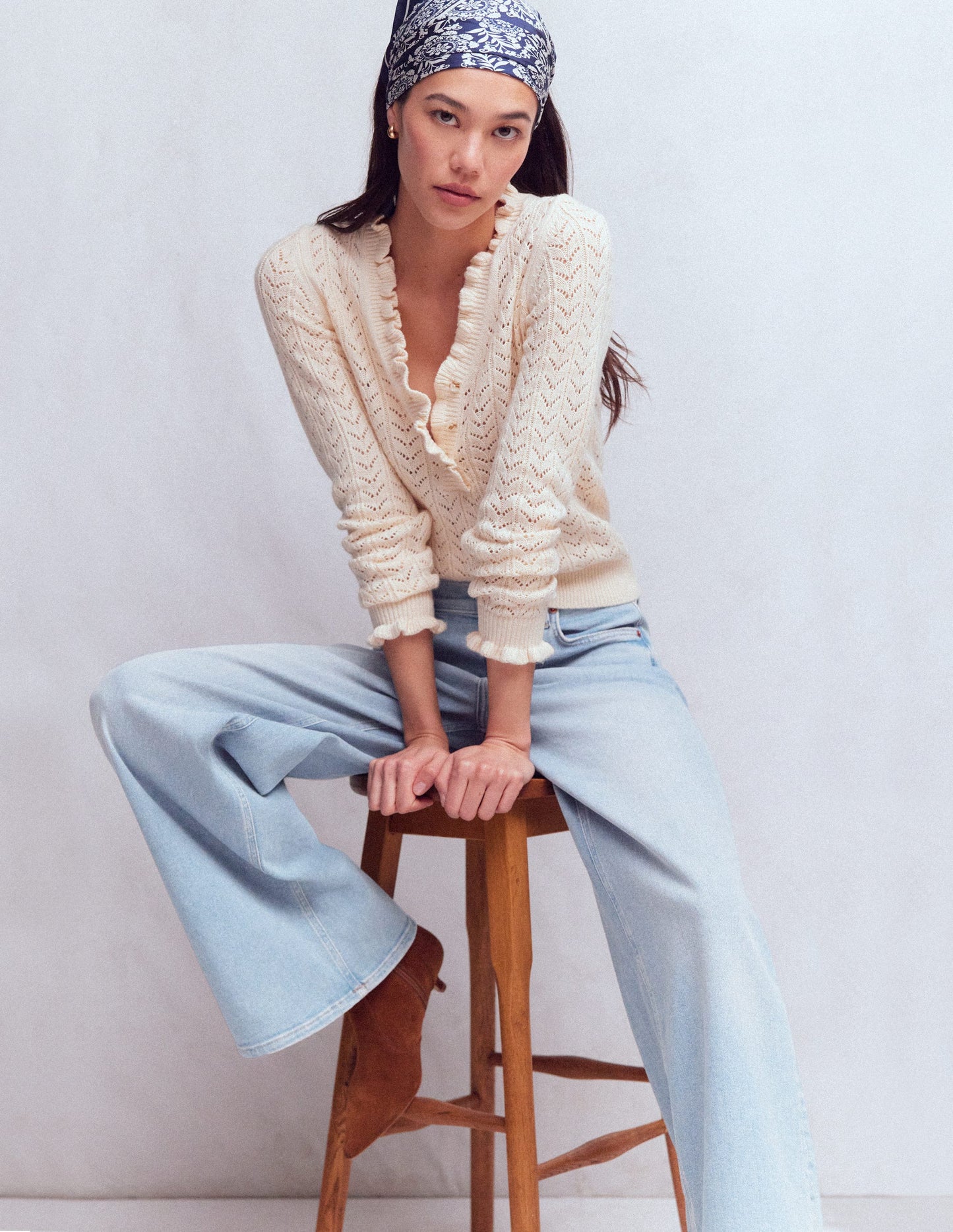 Hoch geschnittene Jeans mit weitem Bein-Ausgeblichene Optik