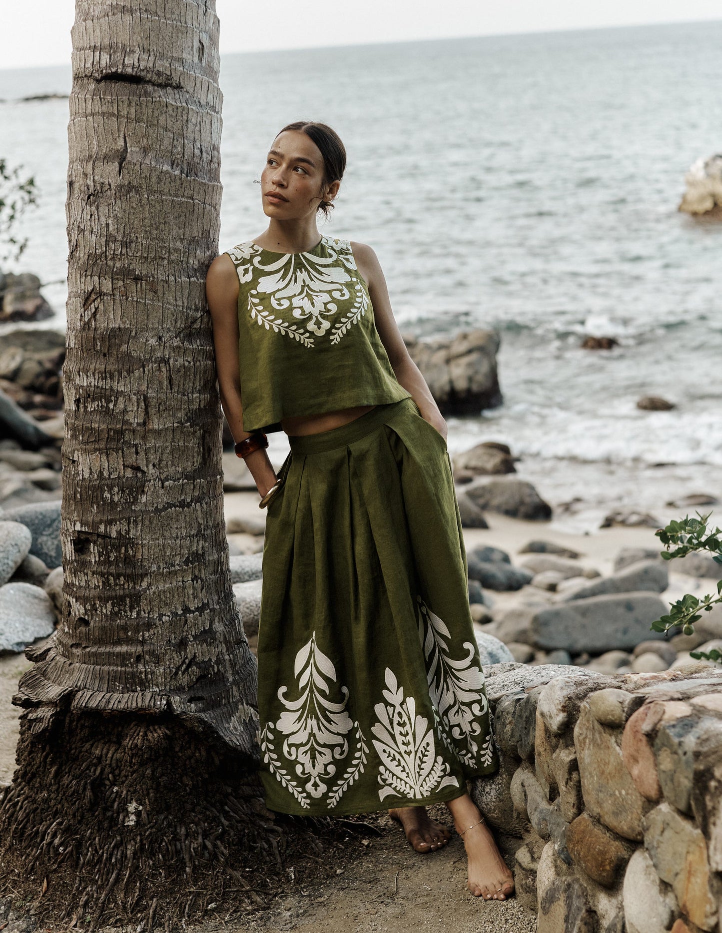Verity Leinen-Midirock-Waldgrün Stickerei