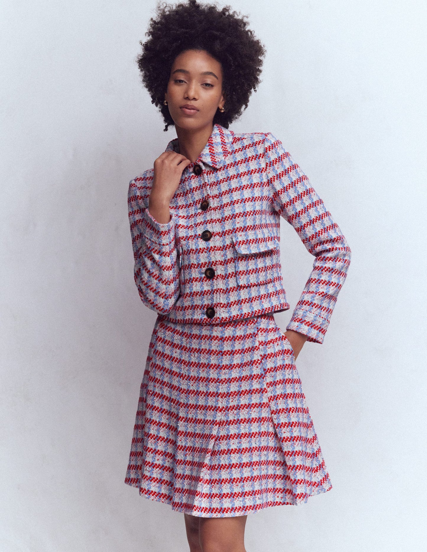 Ausgestellter, texturierter Rock-Rosa Texturiert