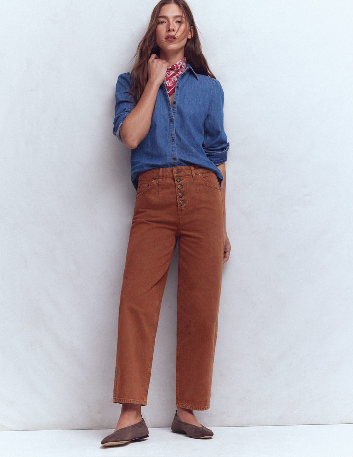 Jeans mit geradem Bein und sichtbarer Knopfleiste-Braun