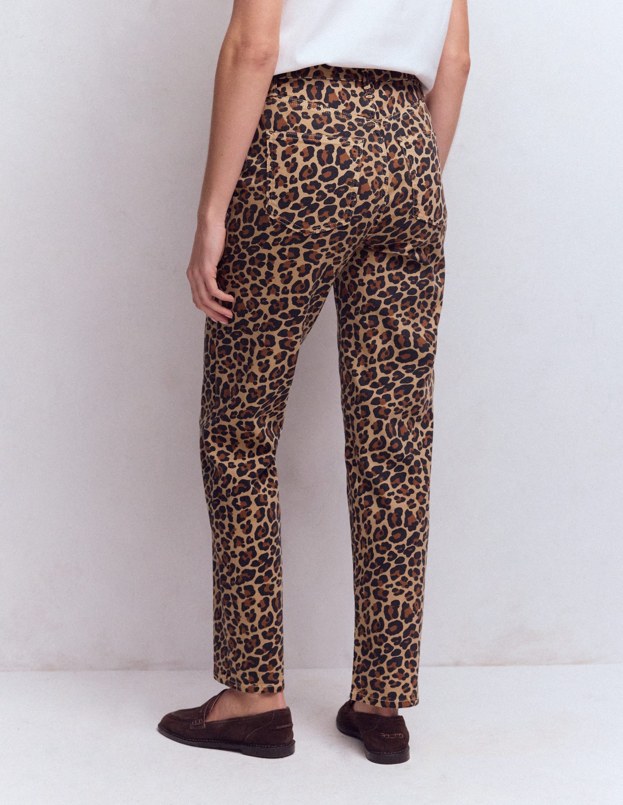 Jeans mit hohem Bund und geradem Bein-Tierfellmuster - Image 3