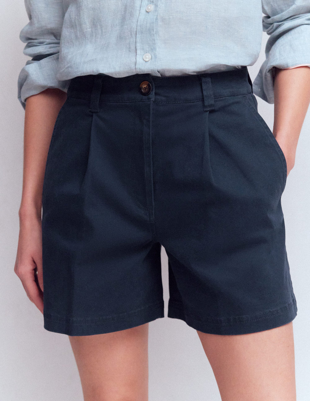 Chinoshorts-Marineblau - Image 4