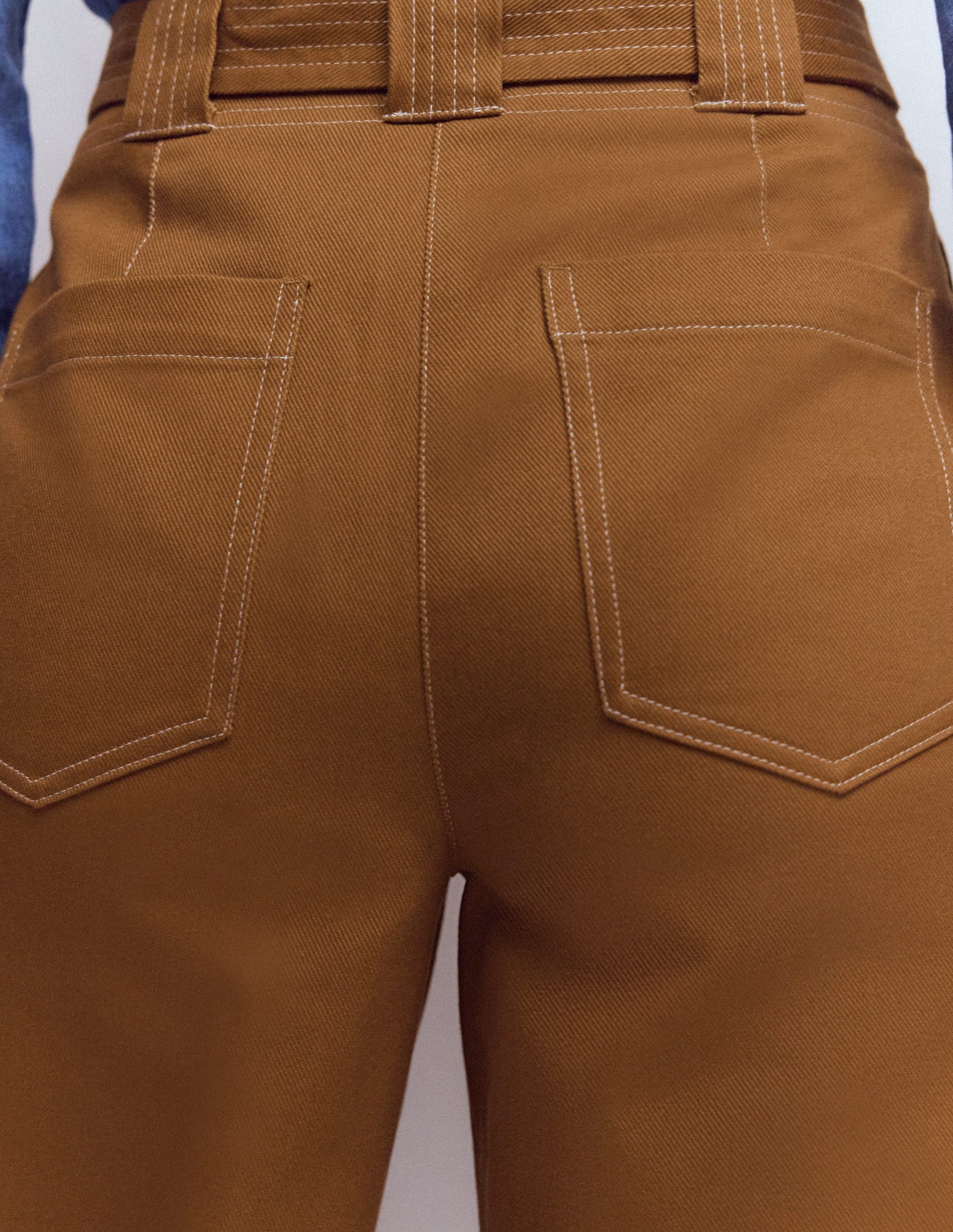 Barrel-Hose mit Gürtel-Lebkuchen-5