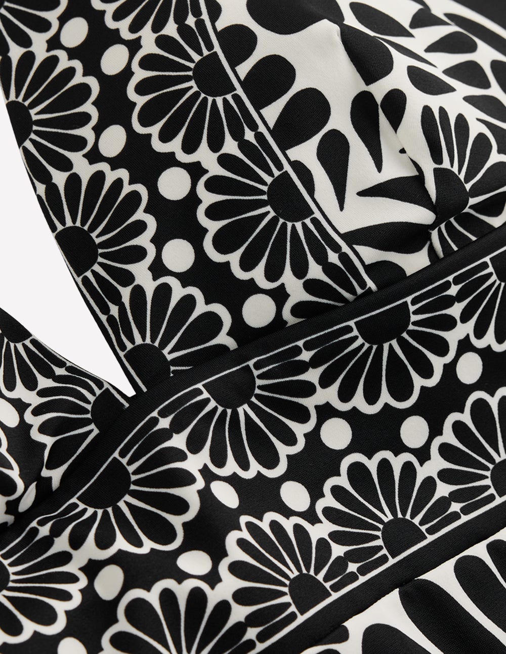Top de tankini Porto-Noir, motif Geo Stamp - Image 6