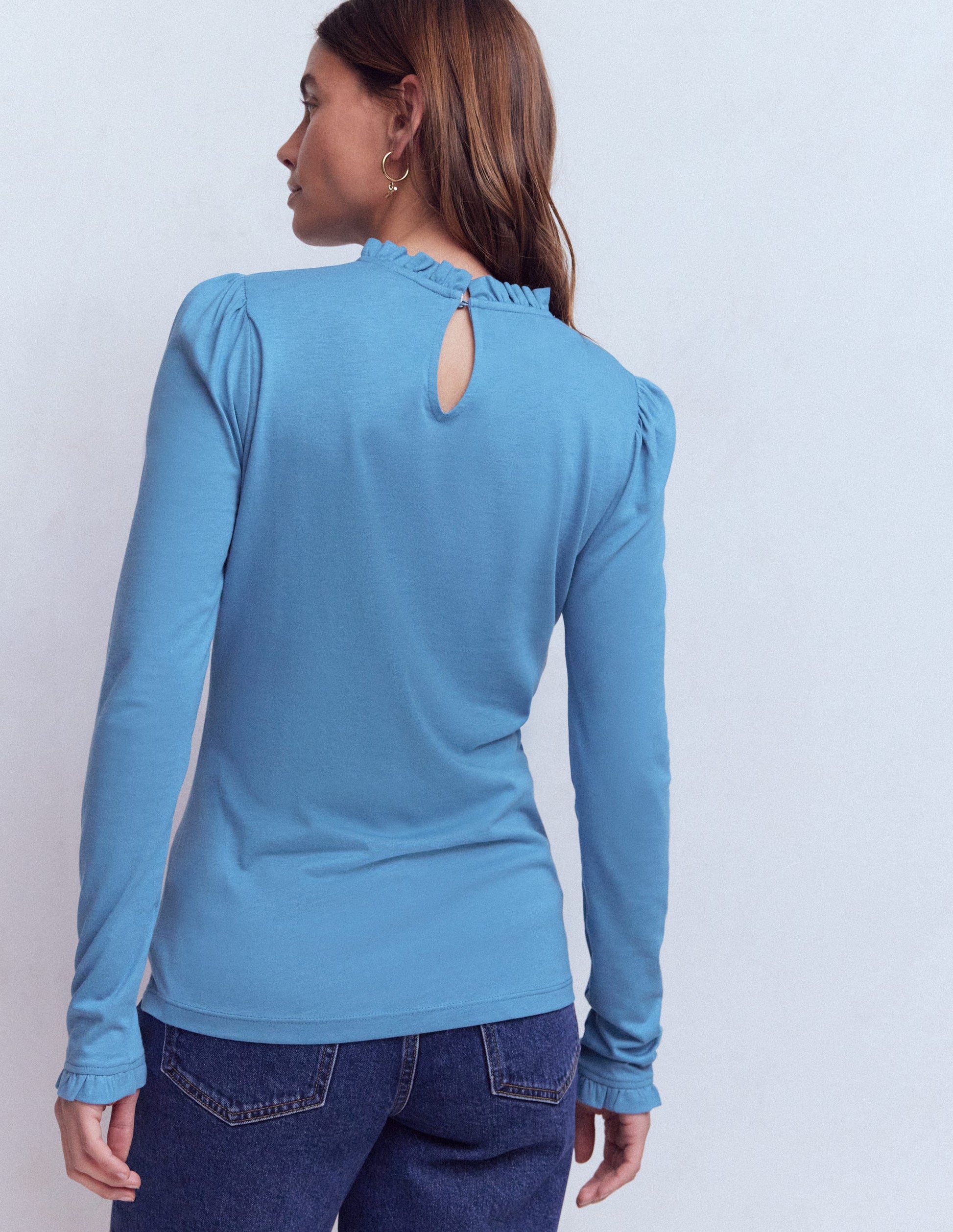Superweiches Oberteil mit Rüschendetail-Kapitänsblau-3