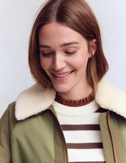 Superweiches T-Shirt mit Rüschendetail-Heiße Schokolade-2