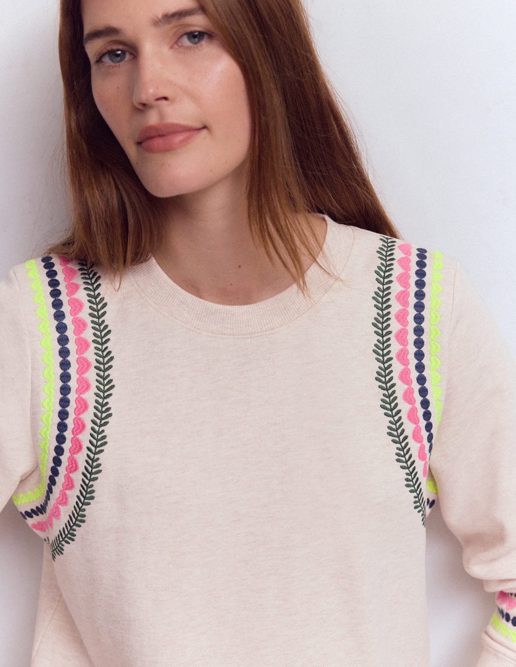 Hannah Sweatshirt mit Stickerei-Haferbeige Meliert Stickerei - Image 2