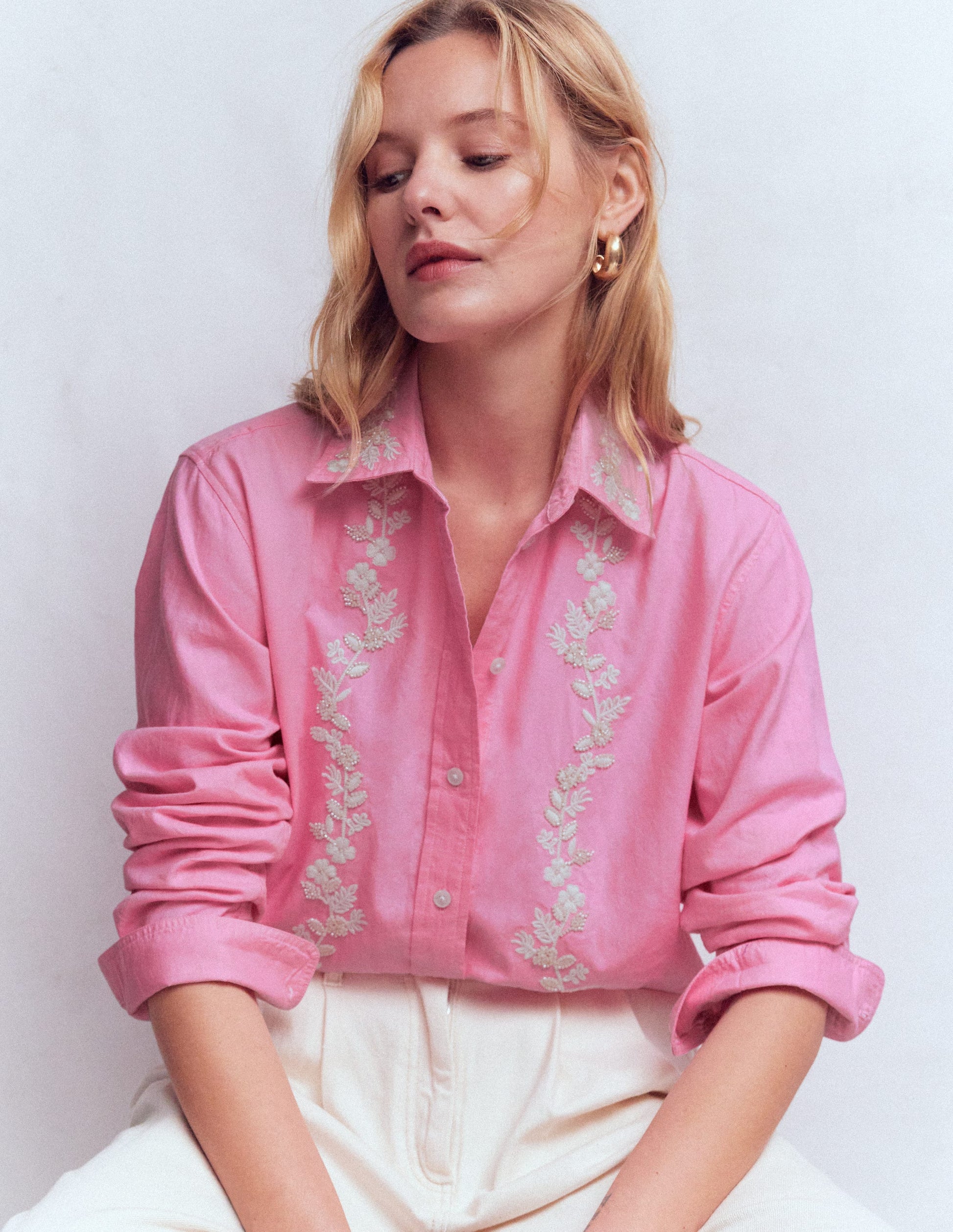 Sadie Lockeres Baumwollhemd-Blumenmuster Perlen Oxfordrosa-1