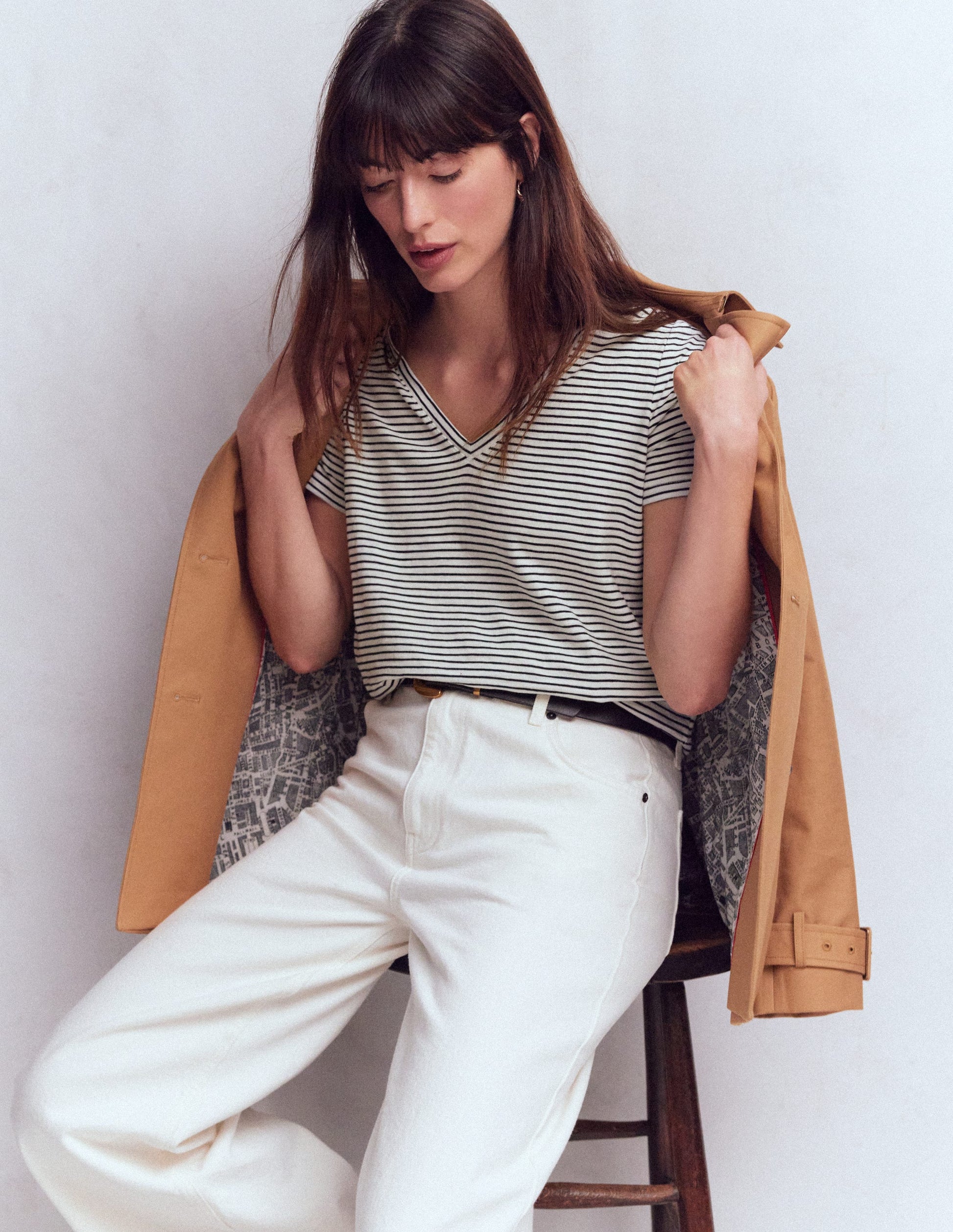 T-shirt flammé à col V-Ivoire, rayé bleu marine-4