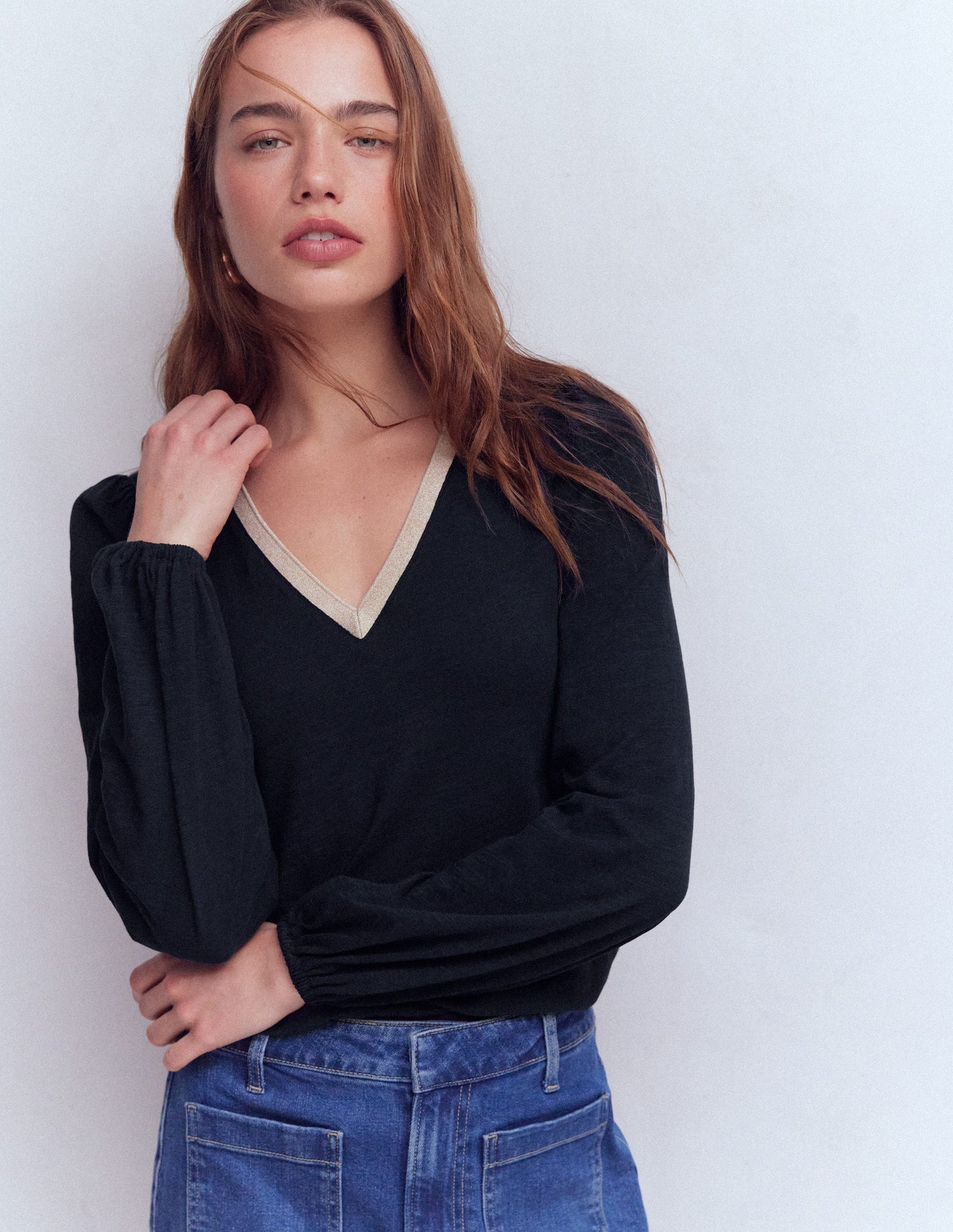 Oberteil mit Metallic-Besatz am V-Ausschnitt-Marineblau