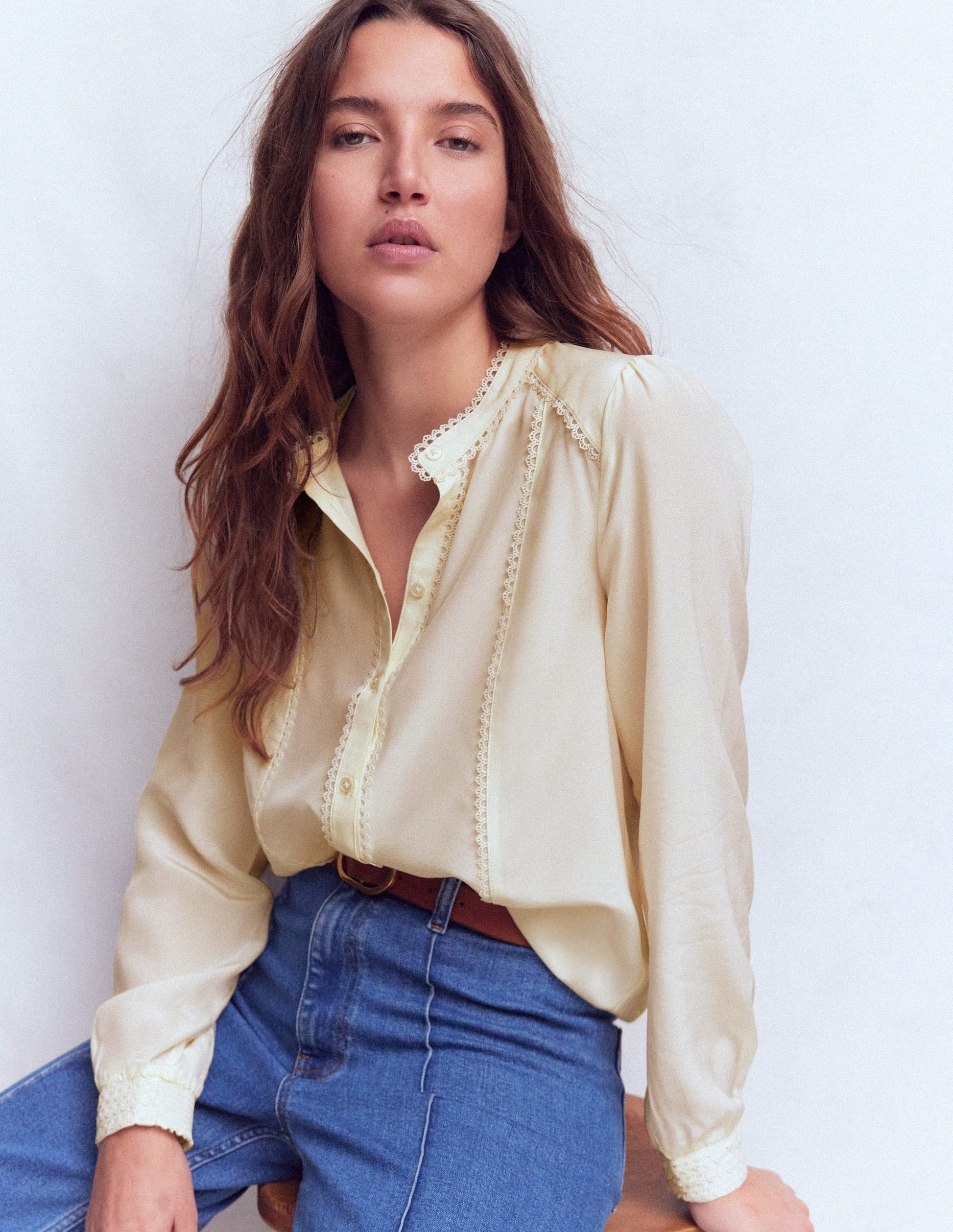 Rhea Seidenoberteil mit Besatz-Naturweiß-1