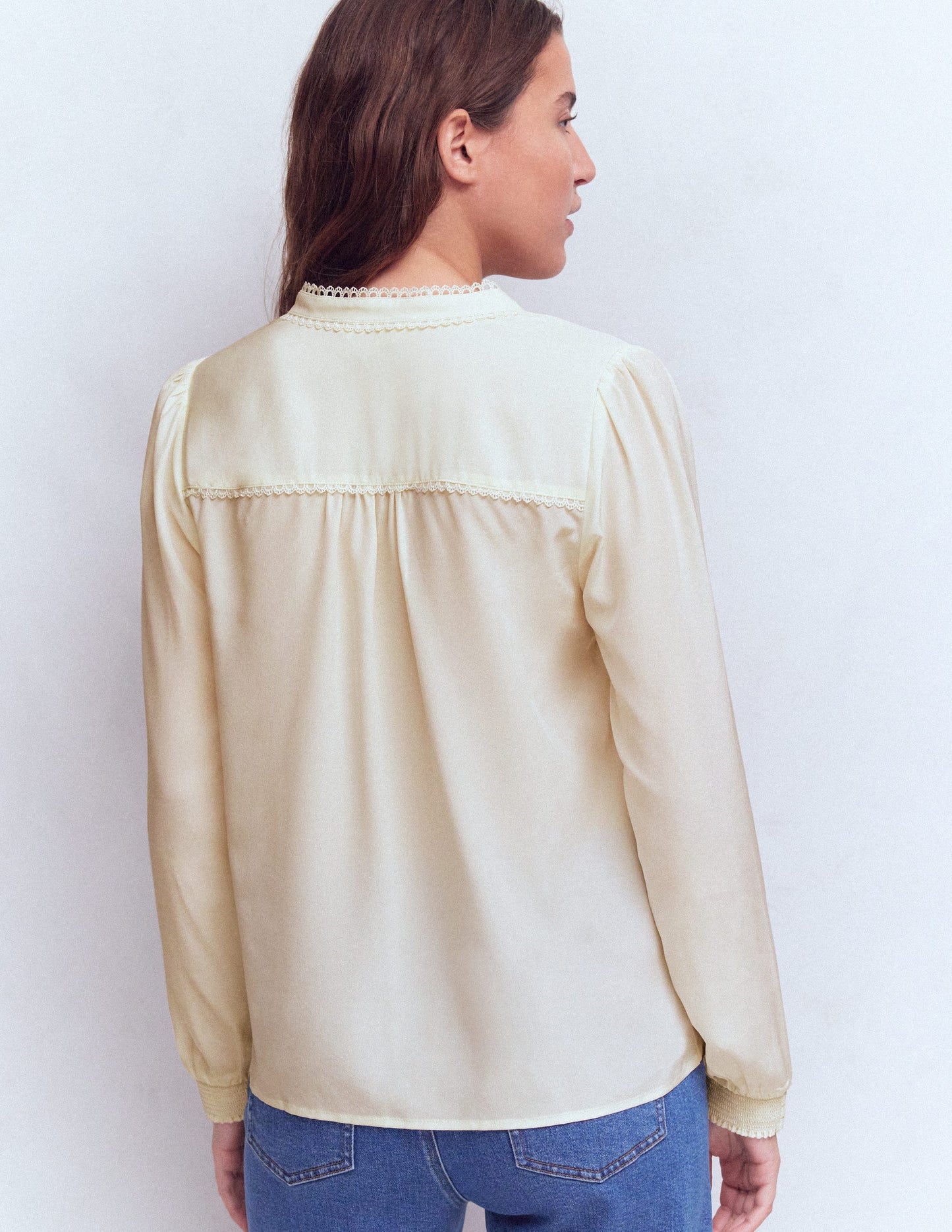 Rhea Seidenoberteil mit Besatz-Naturweiß