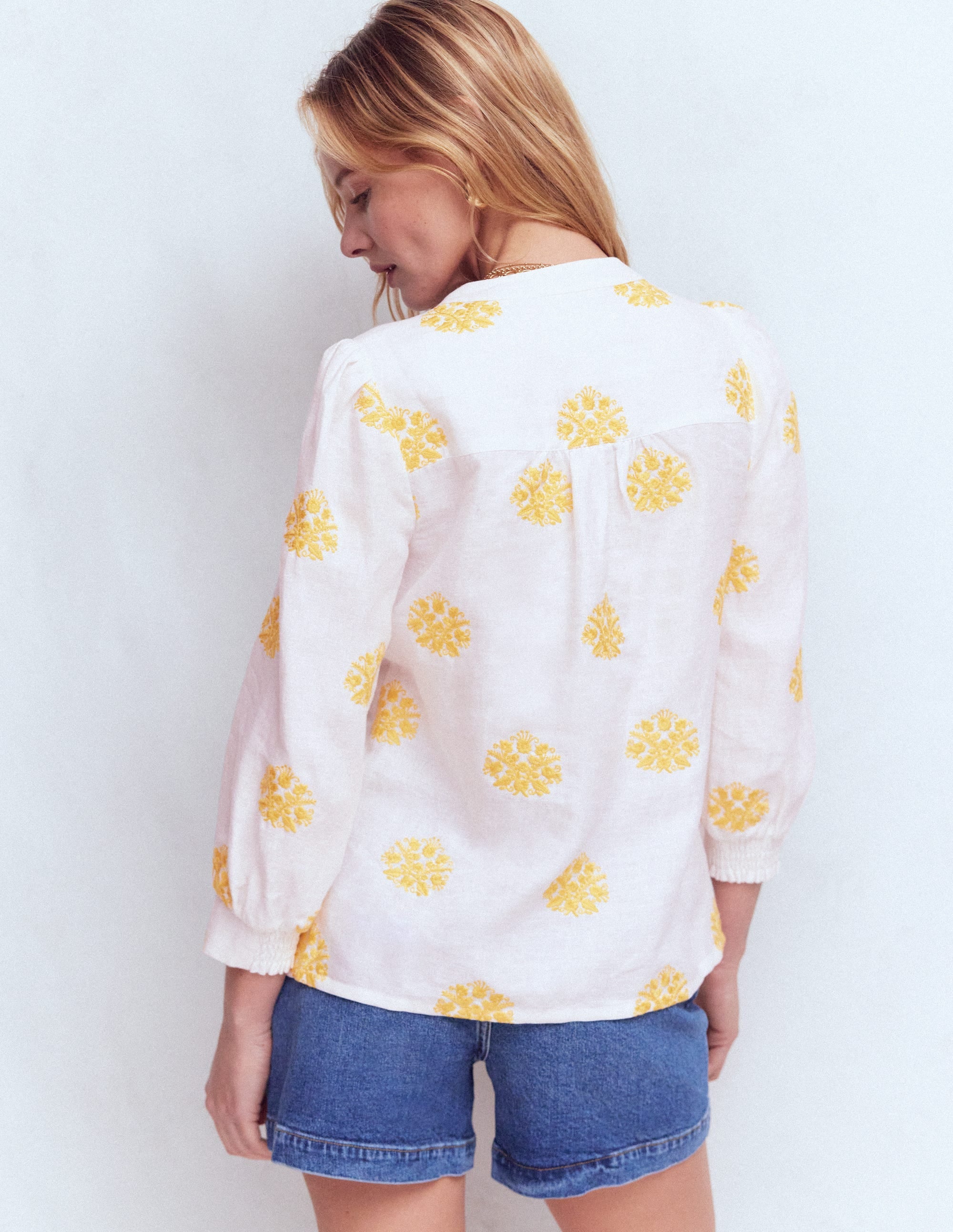 Top Alicia en lin-Blanc, broderie florale - Image 3
