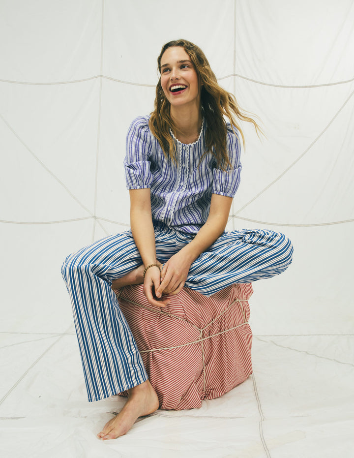 Leah Kurzärmeliges Leinenoberteil-Hellblau, Gestreift