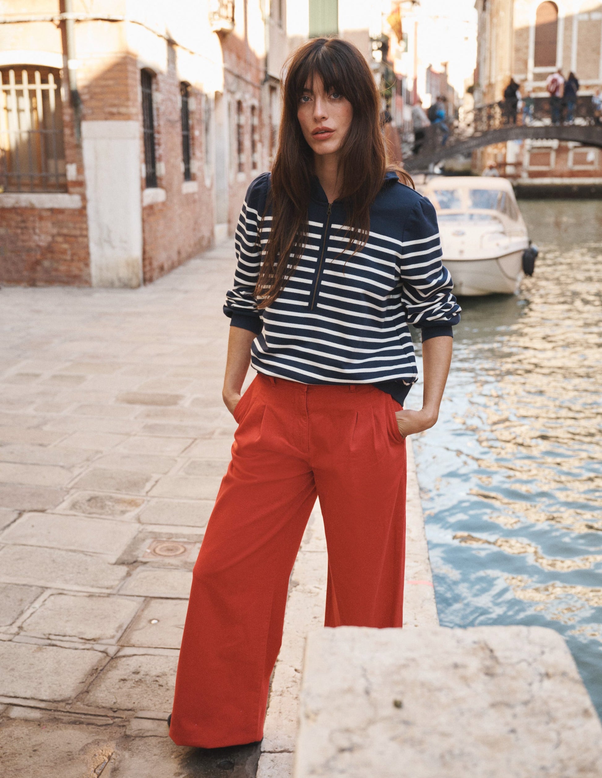 Sweatshirt mit Halbreißverschluss und Rüschen-Streifenapplikation-6