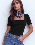 Brooke Doppellagiges T-Shirt-Schwarz