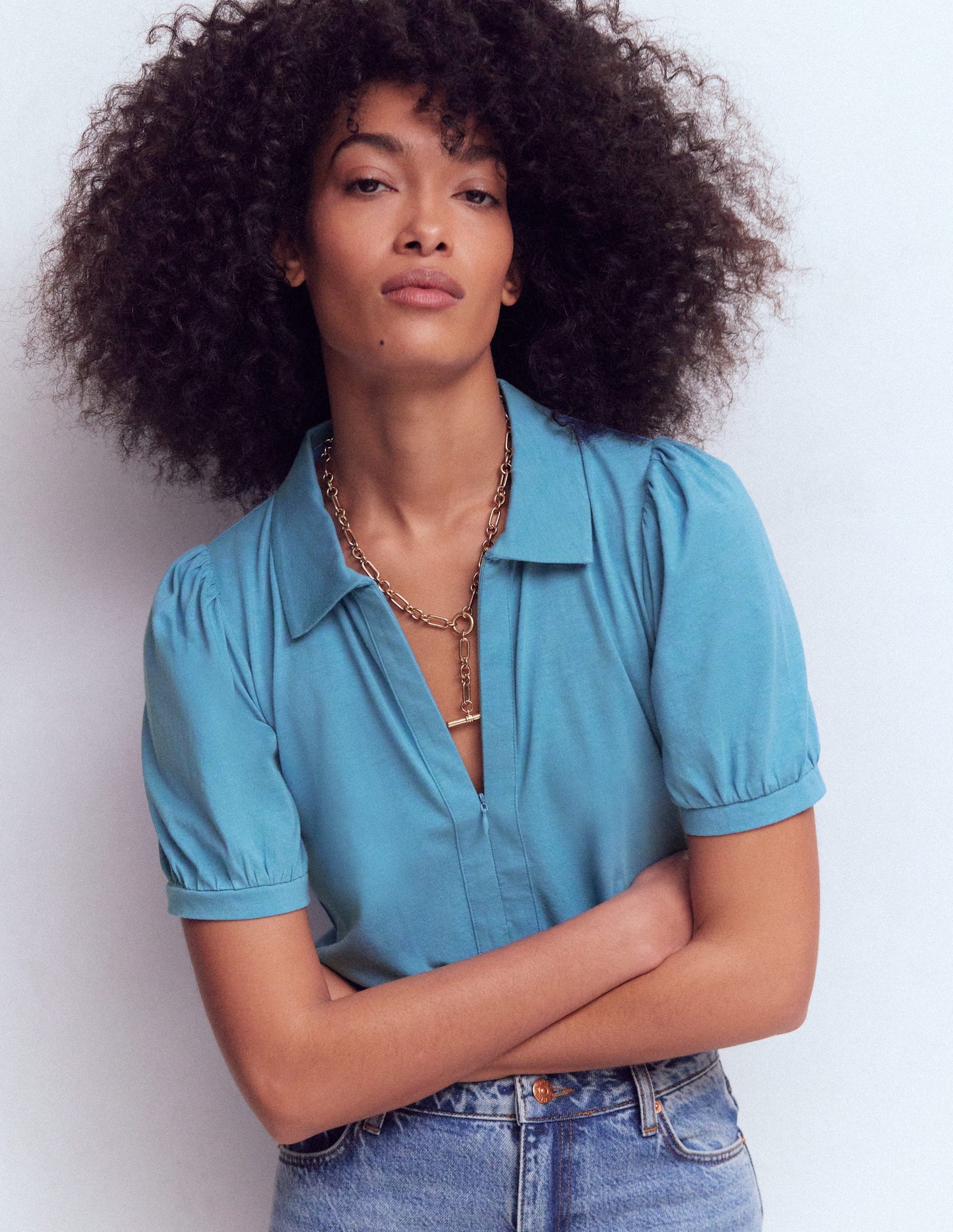 Kurzärmliges Oberteil mit Reißverschlusskragen-Silbersee