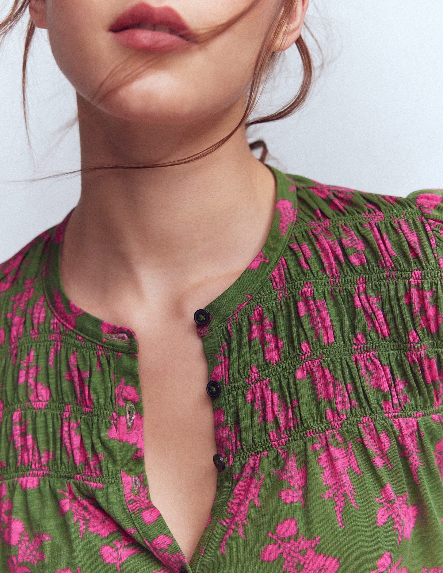 Chemise Mya smockée en jersey-Éphémère, motif Blossomy Sprig