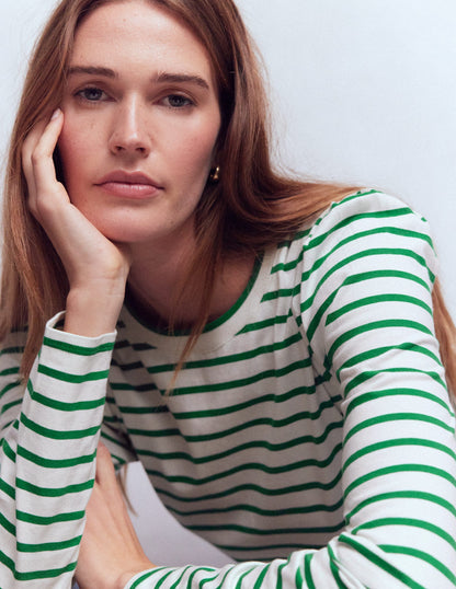 Gestreiftes Oberteil mit Faltendetail am Ärmel-Juwelengrün und Naturweiß Streifen-2